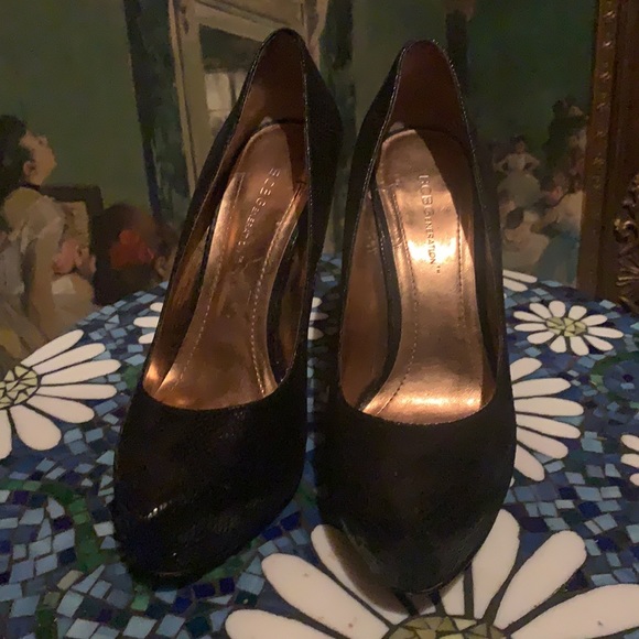 BCBG black pumps - Picture 2 of 5